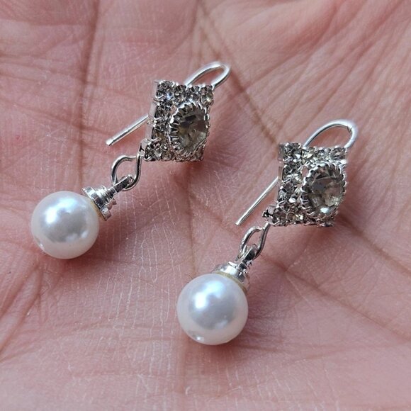 Jewelry - Women Earrings Silver Tone Small Faux Pearl Drop Down Fashion Jewelry New